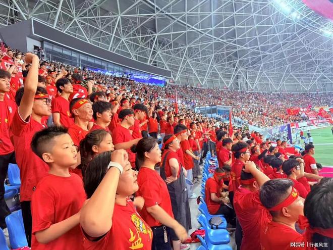 KT血洗TES,Perkz打出惊人五杀焦点之战淘汰赛,点燃全场激情 KT血洗TES,Perkz打出惊人五杀焦点之战淘汰赛,点燃全场激情