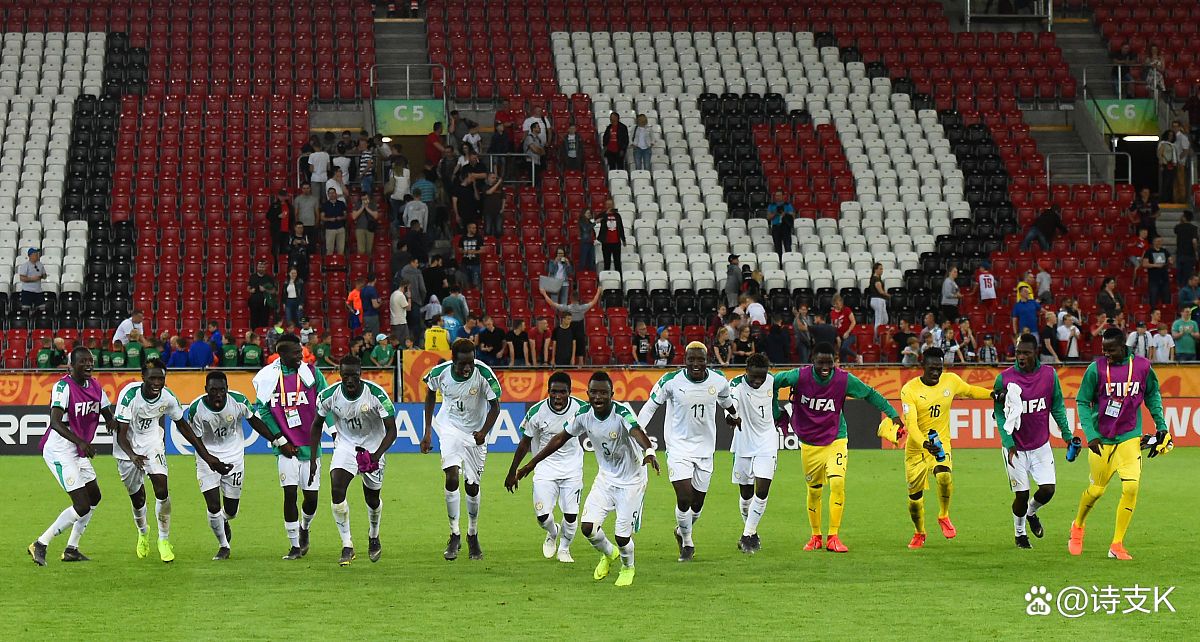 包含巴萨轻取克罗地亚，孔德点燃赛场的词条