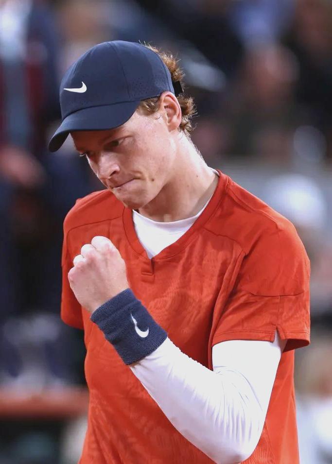 年终总决赛逆转戴维斯杯,辛纳点燃赛场的简单介绍 年终总决赛逆转戴维斯杯,辛纳点燃赛场的简单介绍